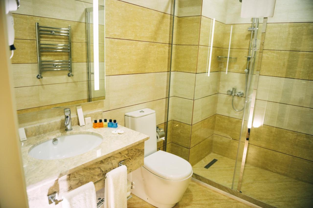 Emerald Suite Hotel Baku Exterior foto