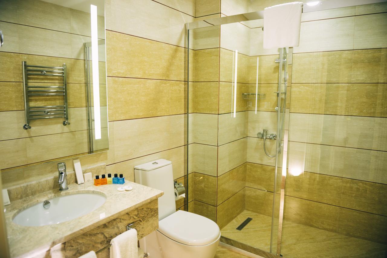 Emerald Suite Hotel Baku Exterior foto