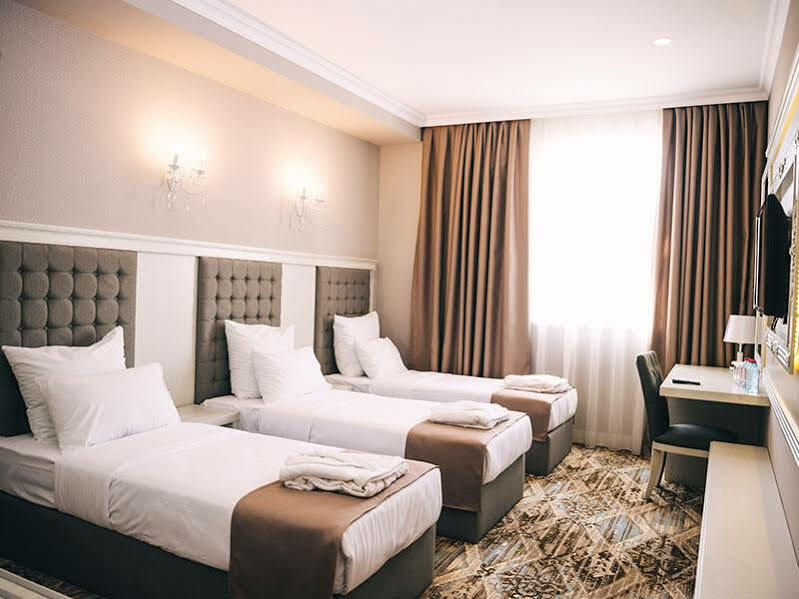 Emerald Suite Hotel Baku Exterior foto