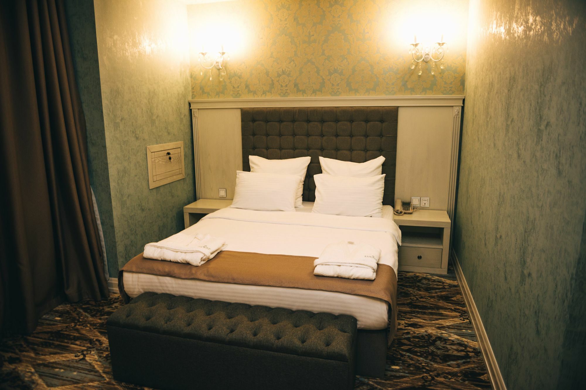 Emerald Suite Hotel Baku Exterior foto
